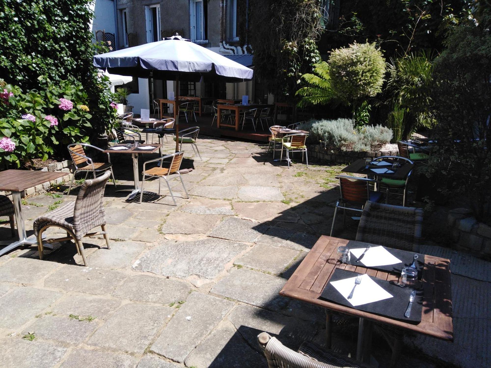 Hotel De France - Restaurant L'Insolite Douarnenez Kültér fotó